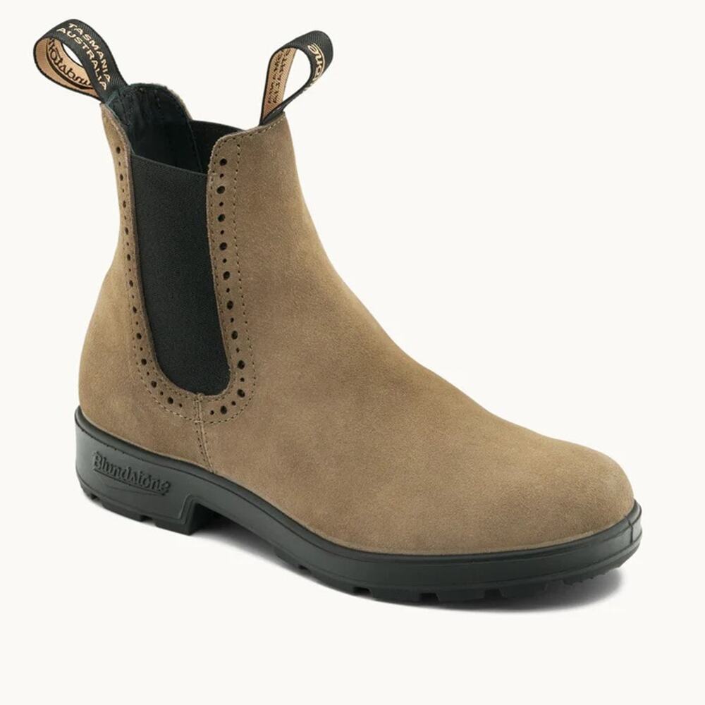 Blundstone Tan Suede Chelsea Ankle Boots - Picture 3 of 6